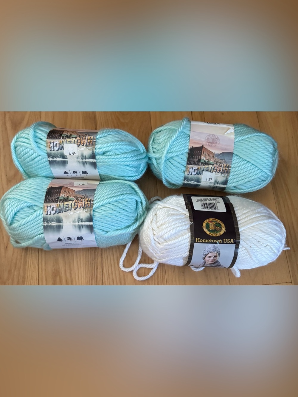 Lion Brand Hometown Yarn Lot 4 Super Bulky Louisville Julep White
